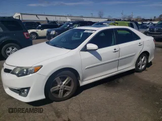 2013 Toyota Camry L with VIN 4T1BF1FKXDU658330, listed as a Copart auction lot 50531095 with 211,612 mi miles and Salvage Title. Bid and sale history available at carsss.com. Image 1.