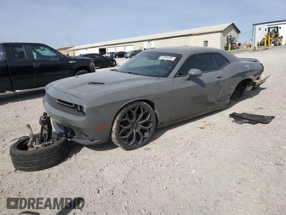 2018 Dodge Challenger SXT z VIN 2C3CDZAG4JH118524, wystawiony jako Copart lot #49784495 z przebiegiem 142 701 mil mil oraz Szkoda całkowita • Salvage title. Historia ofert i sprzedaży dostępna na DreamBid. Obrazek 1.