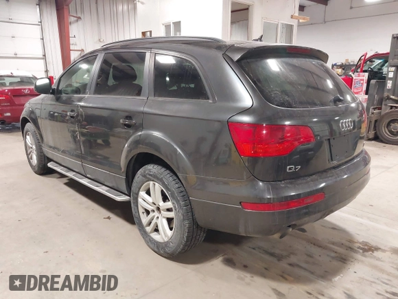 2007 Audi Q7 z VIN WA1AY74L37D044453, wystawiony jako IAAI lot #41389809 z przebiegiem Nie podano mil oraz . Historia ofert i sprzedaży dostępna na DreamBid. Obrazek 3.