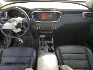 2019 Kia Sorento EX with VIN 5XYPHDA52KG609807, listed as a Copart auction lot 88418205 with 69,831 mi miles and Salvage Title. Bid and sale history available at DreamBid. Image 8.