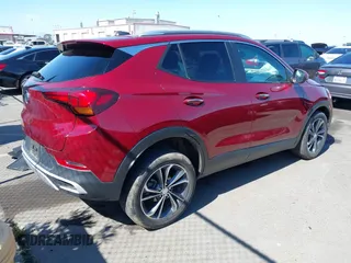 2023 Buick Encore GX Select z VIN KL4MMDS29PB015357, wystawiony jako IAAI lot #42226844 z przebiegiem 44 818 mil mil oraz . Historia ofert i sprzedaży dostępna na DreamBid. Obrazek 4.