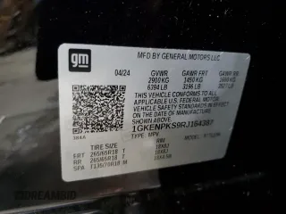 2024 GMC Acadia AWD AT4 z VIN 1GKENPKS9RJ164387, wystawiony jako Copart lot #78940634 z przebiegiem 3870 mil mil oraz Szkody całkowita. Historia ofert i sprzedaży dostępna na DreamBid. Obrazek 14.
