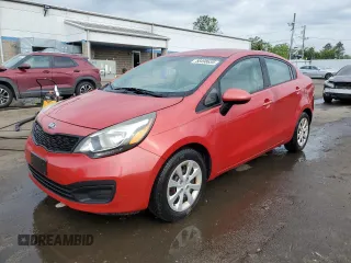 2013 Kia Rio LX z VIN KNADM4A30D6157937, wystawiony jako Copart lot #58498635 z przebiegiem 74 395 mil mil oraz Szkoda całkowita • Salvage title. Historia ofert i sprzedaży dostępna na DreamBid. Obrazek 1.