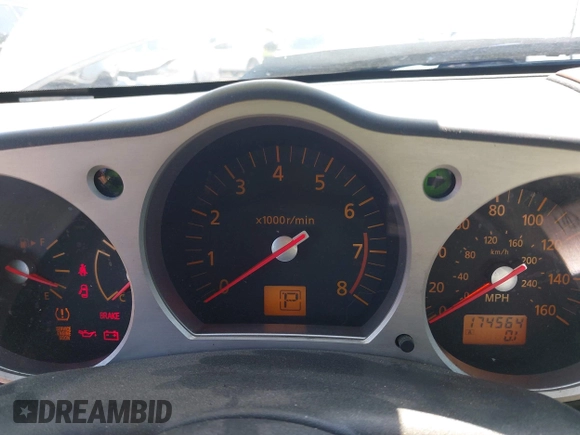 2005 Nissan 350Z Touring with VIN JN1AZ36A85M752320, listed as a IAAI auction lot 42001942 with 174,564 mi miles. Bid and sale history available at carsss.com. Image 7.