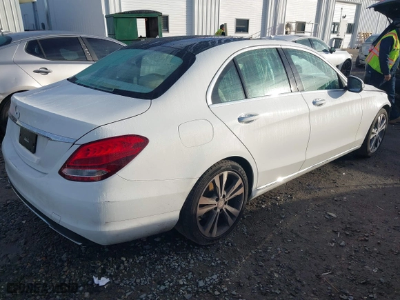 2015 Mercedes-Benz C-Class C 300 with VIN 55SWF4JB0FU056996, listed as a IAAI auction lot 41162582 with 149,333 mi miles. Bid and sale history available at carsss.com. Image 4.