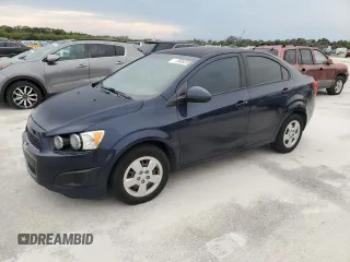 2016 Chevrolet Sonic LS z VIN 1G1JA5SH3G4163240, wystawiony jako Copart lot #55052325 z przebiegiem 21 088 mil mil oraz Czysty tytuł • Clean title. Historia ofert i sprzedaży dostępna na DreamBid. Obrazek 1.