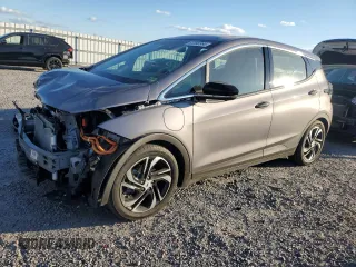 2022 Chevrolet Bolt EV 2LT with VIN 1G1FX6S01N4101871, listed as a Copart auction lot 83200364 with 30,580 mi miles and Salvage Title. Bid and sale history available at carsss.com. Image 1.