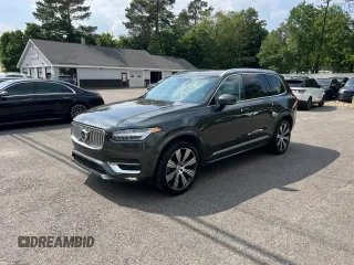 2021 Volvo XC90 Inscription z VIN YV4A221L6M1670880, wystawiony jako Copart lot #60939115 z przebiegiem 160 102 mil mil oraz Czysty tytuł • Clean title. Historia ofert i sprzedaży dostępna na DreamBid. Obrazek 1.