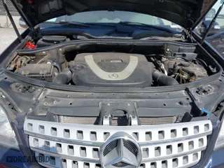 2008 Mercedes-Benz M-Class 3.5L with VIN 4JGBB86E78A389791, listed as a IAAI auction lot 41719293 with 107,489 mi miles. Bid and sale history available at carsss.com. Image 10.