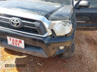 2013 Toyota Tacoma with VIN 3TMLU4EN3DM106670, listed as a IAAI auction lot 41696618 with 176,353 mi miles and . Bid and sale history available at DreamBid. Image 6.
