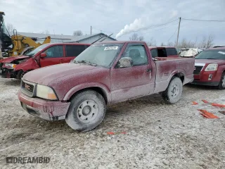 2001 GMC Sonoma SLS with VIN 1GTCS14WX1K188883, listed as a Copart auction lot 88525525 with 0 mi miles and Salvage Title. Bid and sale history available at carsss.com. Image 1.