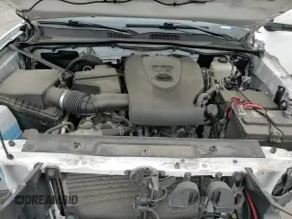2021 Toyota Tacoma SR5 with VIN 3TMDZ5BN0MM100048, listed as a Copart auction lot 69358725 with 40,273 mi miles and Salvage title. Bid and sale history available at DreamBid. Image 14.