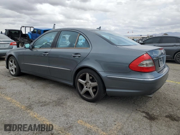 2009 Mercedes-Benz E 350 Luxury z VIN WDBUF87X79B382884, wystawiony jako Copart lot #51075285 z przebiegiem 157 410 mil mil oraz Szkoda całkowita • Salvage title. Historia ofert i sprzedaży dostępna na DreamBid. Obrazek 2.