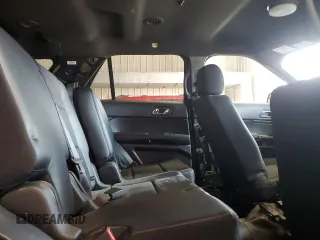 2017 Ford Police Interceptor Utility z VIN 1FM5K8AR1HGD13925, wystawiony jako Copart lot #64199685 z przebiegiem 141 995 mil mil oraz Czysty tytuł • Clean title. Historia ofert i sprzedaży dostępna na DreamBid. Obrazek 11.