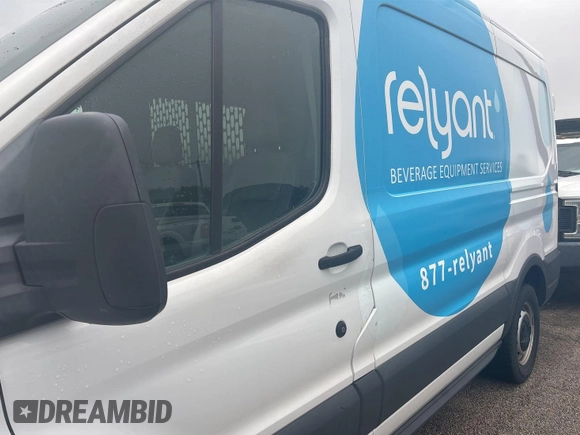 2018 Ford Transit z VIN 1FTYE1CM4JKB42317, wystawiony jako IAAI lot #42558333 z przebiegiem 204 042 mil mil oraz . Historia ofert i sprzedaży dostępna na DreamBid. Obrazek 24.