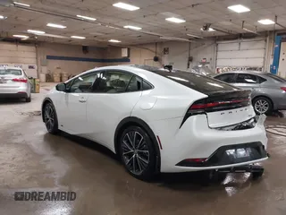 2024 Toyota Prius LE z VIN JTDADABU6R3024846, wystawiony jako IAAI lot #42256141 z przebiegiem 2 840 mil mil oraz . Historia ofert i sprzedaży dostępna na DreamBid. Obrazek 3.
