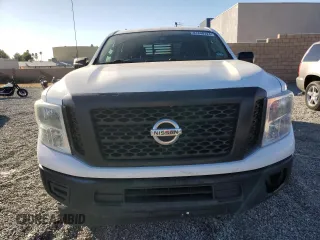2017 Nissan Titan with VIN 1N6AA1F10HN501280, listed as a Copart auction lot 81840124 with 217,906 mi miles and Clean title. Bid and sale history available at DreamBid. Image 5.