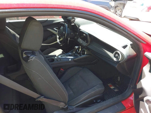 2018 Chevrolet Camaro 1LT with VIN 1G1FB1RSXJ0191855, listed as a IAAI auction lot 42031090 with 165,854 mi miles and . Bid and sale history available at carsss.com. Image 5.