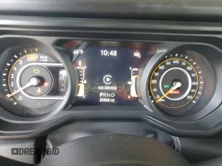 2024 Jeep Wrangler Sport S z VIN 1C4PJXDN4RW272314, wystawiony jako Copart lot #62163625 z przebiegiem 20 568 mil mil oraz Nie do naprawy • Non repairable. Historia ofert i sprzedaży dostępna na DreamBid. Obrazek 9.