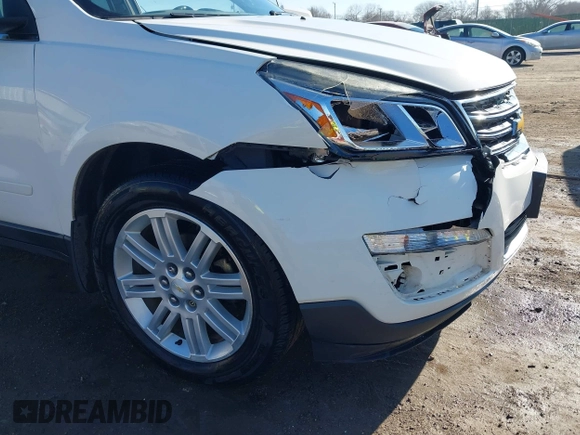 2014 Chevrolet Traverse LT with VIN 1GNKRGKD8EJ150888, listed as a IAAI auction lot 41747645 with 213,773 mi miles. Bid and sale history available at carsss.com. Image 6.