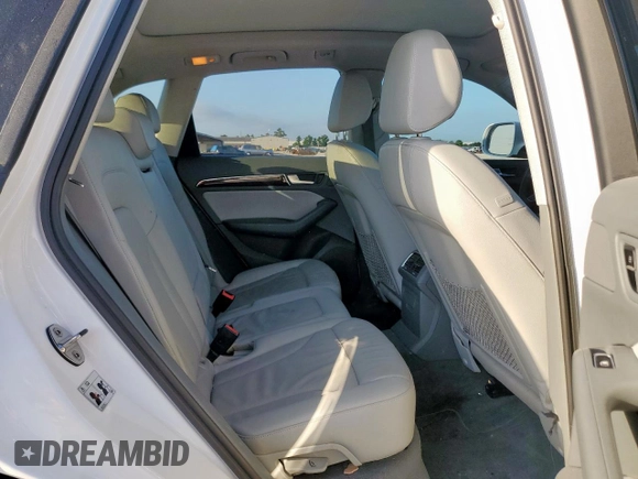 2017 Audi Q5 Premium with VIN WA1C2AFPXHA058733, listed as a Copart auction lot 61955185 with 60,052 mi miles and Salvage title. Bid and sale history available at DreamBid. Image 11.