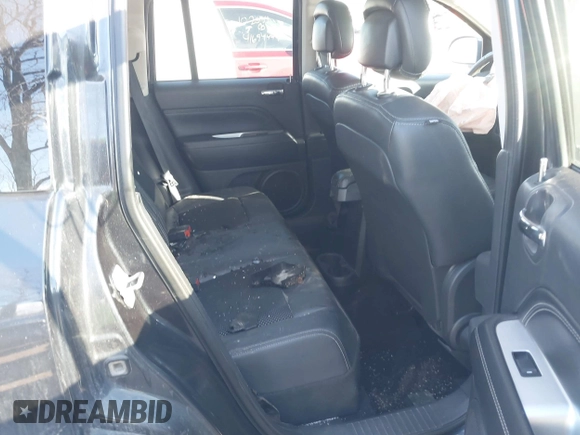 2014 Jeep Compass Latitude with VIN 1C4NJDEB7ED623202, listed as a IAAI auction lot 41696864 with 89,129 mi miles. Bid and sale history available at carsss.com. Image 8.