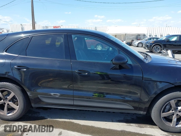 2020 Porsche Macan with VIN WP1AA2A52LLB12887, listed as a IAAI auction lot 41970408 with 33,995 mi miles and . Bid and sale history available at DreamBid. Image 13.