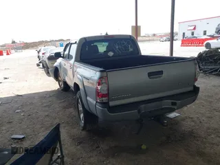 2015 Toyota Tacoma PreRunner with VIN 5TFJU4GN4FX082557, listed as a IAAI auction lot 41880190 with 234,099 mi miles and . Bid and sale history available at DreamBid. Image 3.
