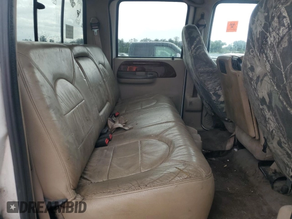 2000 Ford Super Duty F-250 XL with VIN 1FTNW21F4YEA57111, listed as a Copart auction lot 70084424 with 478,074 mi miles and Salvage Title. Bid and sale history available at carsss.com. Image 10.