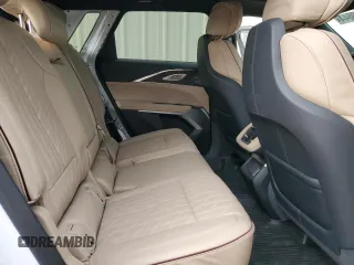 2024 Cadillac LYRIQ Luxury z VIN 1GYKPSRK6RZ121087, wystawiony jako Copart lot #83309844 z przebiegiem 3038 mil mil oraz Szkody całkowita. Historia ofert i sprzedaży dostępna na DreamBid. Obrazek 10.