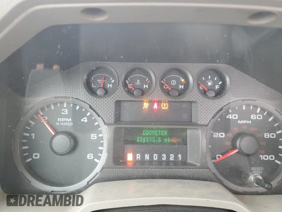 2010 Ford F-250 XL z VIN 1FTNF2B55AEA84619, wystawiony jako Copart lot #44353075 z przebiegiem 224 313 mil mil oraz Szkoda całkowita • Salvage title. Historia ofert i sprzedaży dostępna na DreamBid. Obrazek 9.