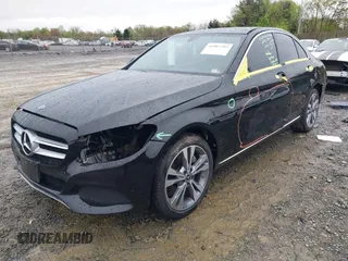 2018 Mercedes-Benz C 300 z VIN WDDWF4KB9JR397046, wystawiony jako IAAI lot #41967797 z przebiegiem 95 463 mil mil oraz . Historia ofert i sprzedaży dostępna na DreamBid. Obrazek 2.