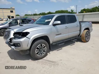 2022 Toyota Tacoma SR z VIN 3TMCZ5AN7NM511672, wystawiony jako Copart lot #61465065 z przebiegiem 42 829 mil mil oraz Szkoda całkowita • Salvage title. Historia ofert i sprzedaży dostępna na DreamBid. Obrazek 1.