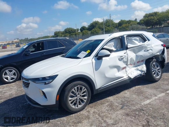 2022 Buick Envision Preferred with VIN LRBAZLR44ND137510, listed as a IAAI auction lot 41935230 with 34,707 mi miles. Bid and sale history available at carsss.com. Image 2.