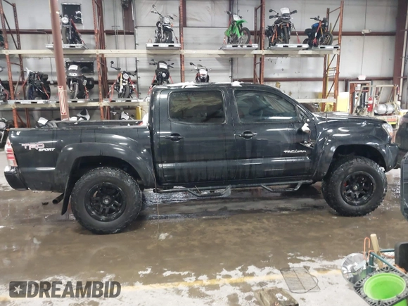 2009 Toyota Tacoma with VIN 3TMLU42N79M027885, listed as a IAAI auction lot 41146330 with 261,832 mi miles and . Bid and sale history available at DreamBid. Image 13.