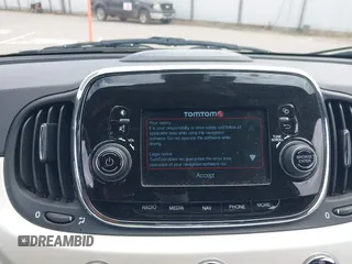 2018 FIAT 500e z VIN 3C3CFFGE9JT425578, wystawiony jako IAAI lot #42078476 z przebiegiem 29 592 mil mil oraz . Historia ofert i sprzedaży dostępna na DreamBid. Obrazek 18.