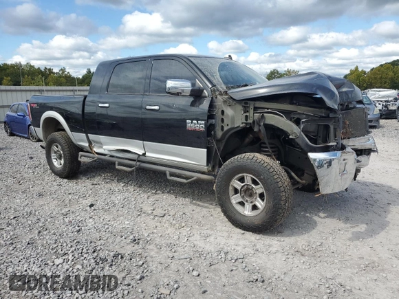 2013 Ram 2500 Laramie z VIN 3C6UR5NL1DG562490, wystawiony jako Copart lot #73021314 z przebiegiem 270 662 mil mil oraz Szkoda całkowita • Salvage title. Historia ofert i sprzedaży dostępna na DreamBid. Obrazek 4.