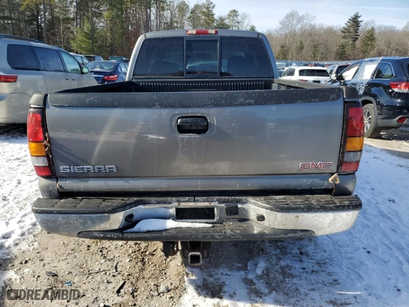 2006 GMC Sierra 1500 SLE1 with VIN 1GTEK19B66Z271174, listed as a Copart auction lot 86623504 with 239,984 mi miles and Clean Title. Bid and sale history available at carsss.com. Image 6.