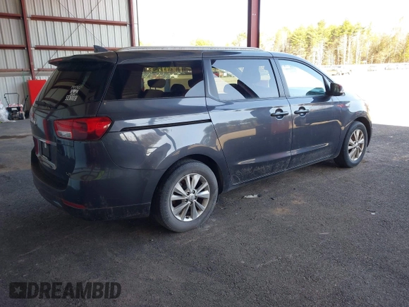 2016 Kia Sedona LX with VIN KNDMB5C12G6095407, listed as a IAAI auction lot 42068116 with 189,224 mi miles. Bid and sale history available at carsss.com. Image 4.