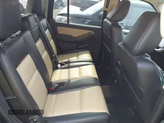 2010 Ford Explorer Eddie Bauer с VIN 1FMEU7EE9AUB15791, выставлен на аукционе IAAI как лот 42727480 с пробегом 132 255 миль миль и . История ставок и продаж доступна на DreamBid. Изображение 8.