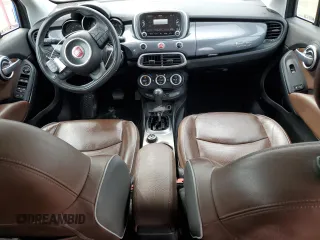 2017 FIAT 500X Lounge z VIN ZFBCFYDB9HP624651, wystawiony jako Copart lot #73388714 z przebiegiem 70 597 mil mil oraz Szkoda całkowita • Salvage title. Historia ofert i sprzedaży dostępna na DreamBid. Obrazek 8.