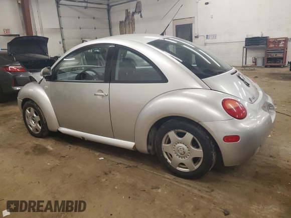 2000 Volkswagen Beetle GLS с VIN 3VWCA21C6YM444567, выставлен на аукционе Copart как лот 58412075 с пробегом 186 451 миль миль и Списание • Salvage title. История ставок и продаж доступна на DreamBid. Изображение 2.