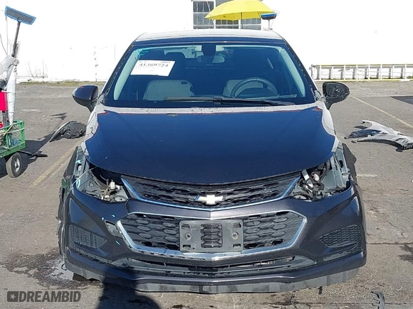 2017 Chevrolet Cruze LT with VIN 1G1BE5SM2H7109725, listed as a IAAI auction lot 41369724 with NaN miles. Bid and sale history available at carsss.com. Image 13.