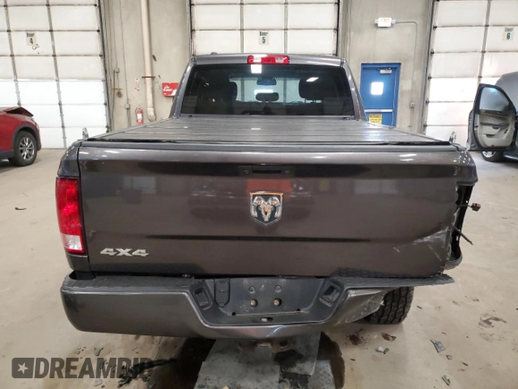2016 Ram 1500 Express z VIN 1C6RR7FG4GS364387, wystawiony jako Copart lot #50474305 z przebiegiem 159 848 mil mil oraz Szkoda całkowita • Salvage title. Historia ofert i sprzedaży dostępna na DreamBid. Obrazek 6.