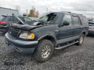 2000 Ford Expedition XLT with VIN 1FMPU16L3YLC36125, listed as a Copart auction lot 82433004 with Not Provided miles and Salvage Title. Bid and sale history available at DreamBid. Image 1.