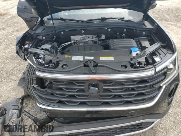 2024 Volkswagen Atlas SE with VIN 1V2DE2CA8RC236764, listed as a Copart auction lot 50357035 with 8,667 mi miles and Salvage title. Bid and sale history available at DreamBid. Image 12.