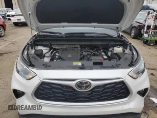 2023 Toyota Highlander L with VIN 5TDKDRAH4PS049246, listed as a Copart auction lot 57025305 with 9,848 mi miles and Salvage title. Bid and sale history available at DreamBid. Image 12.