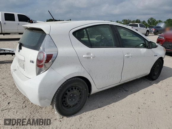 2013 Toyota Prius One z VIN JTDKDTB37D1556098, wystawiony jako Copart lot #53705235 z przebiegiem 121 682 mil mil oraz Szkoda całkowita • Salvage title. Historia ofert i sprzedaży dostępna na DreamBid. Obrazek 3.