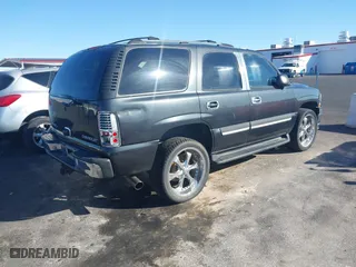 2004 Chevrolet Tahoe LT with VIN 1GNEC13Z44R289535, listed as a IAAI auction lot 41681721 with 298,366 mi miles. Bid and sale history available at carsss.com. Image 4.