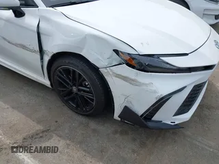 2025 Toyota Camry LE z VIN 4T1DAACK0SU076570, wystawiony jako IAAI lot #42095067 z przebiegiem 9 165 mil mil oraz . Historia ofert i sprzedaży dostępna na DreamBid. Obrazek 19.